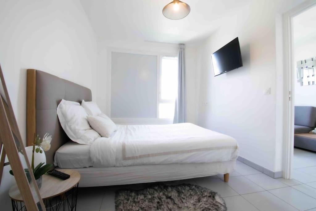 Le Tony Garnier Check In H24 Wifi Apartment Lyon Bagian luar foto